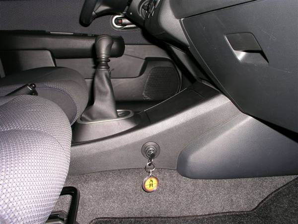 Nissan Tiida / 6 seb.