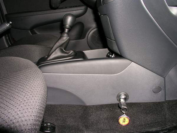 Hyundai I30  2009- váltózár