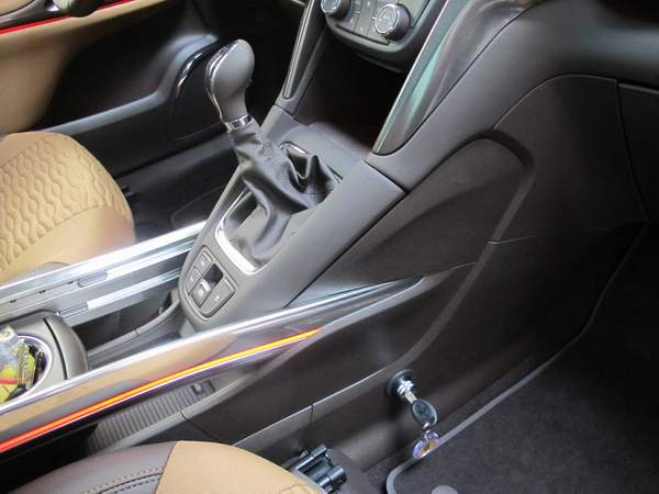 Opel Zafira Tourer 6 seb. váltózár